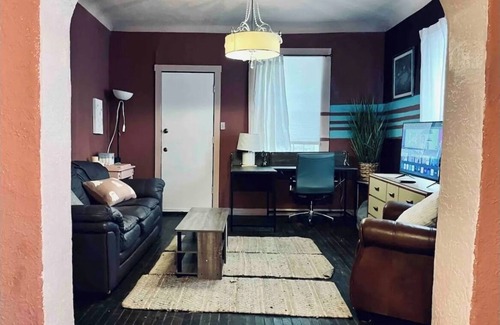 Barelas Casa | Dwtn Bungalow A, Pet Friendly