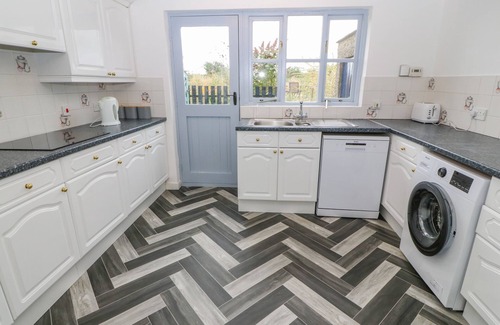 Edern Cabaña | DWYROS, pet friendly, character holiday cottage in Morfa Nefyn