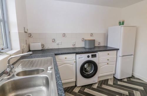 Edern Cabaña | DWYROS, pet friendly, character holiday cottage in Morfa Nefyn
