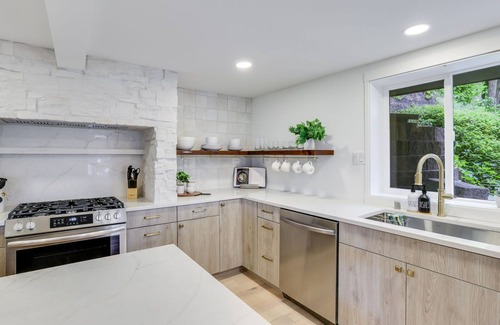 Gatewood Cabaña | Dyane's Treehouse at the Beach A2