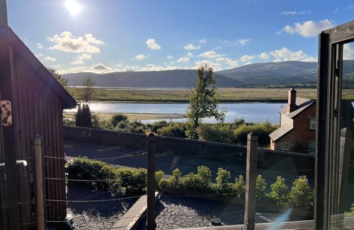 Cwrt Cabaña | Vista al rio-Rural-Baño Privado