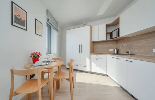 Krzyki Apartamento | Dyrekcyjna 1 | Wroclaw | Comfortable Studio | AC | Parking