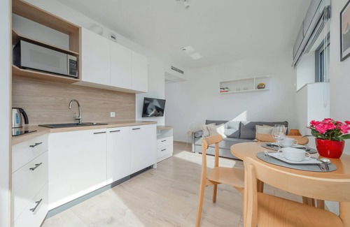 Krzyki Apartamento | Dyrekcyjna 1 | Wroclaw | Comfortable Studio | AC | Parking
