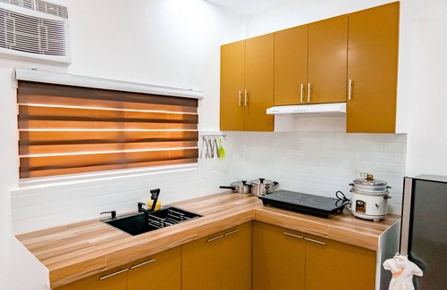 Dumaguete Apartamento | E&C Tourist Inn near City Mall. Pet-Friendly!