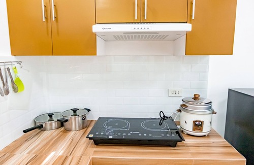 Dumaguete Apartamento | E&C Tourist Inn near City Mall. Pet-Friendly!