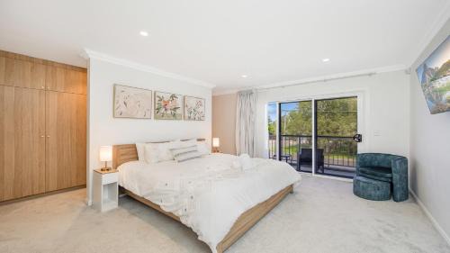 Long Jetty Casa | 'E Retreat On Archbold' by Accom Holidays