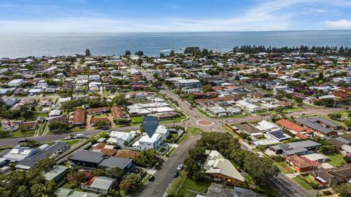 Long Jetty Casa | 'E Retreat On Archbold' by Accom Holidays