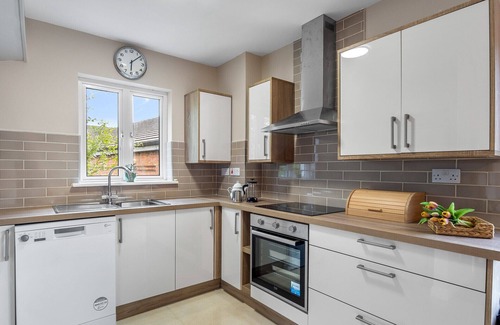 Clifden Chalet De Esquí | E1 Station House - Newly refurbished Townhouse in Clifden