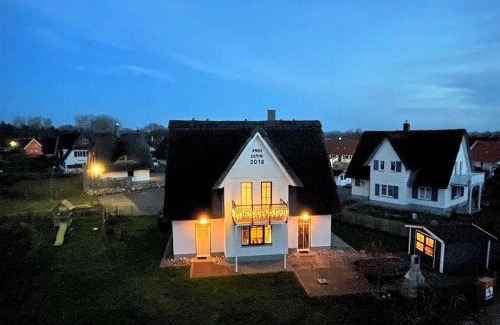 Rerik Casa | E13 Reetdachhaus "MaLeLuV" mit Kamin & Sauna Ostseebad Rerik