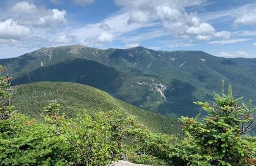 Bretton Woods Casa | E5 Beautiful Bretton Woods slopeside home amazing views of Mount Washington Hot Tub AC