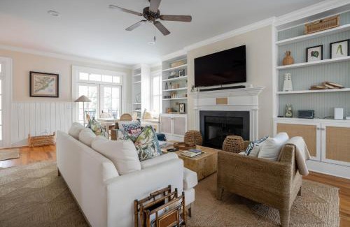 West Beach Casa | EA2B: 2B Eugenia Avenue