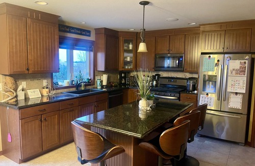 Pickett Casa | EAA 2026!! Close to highway, amenities and the EAA airshow grounds.