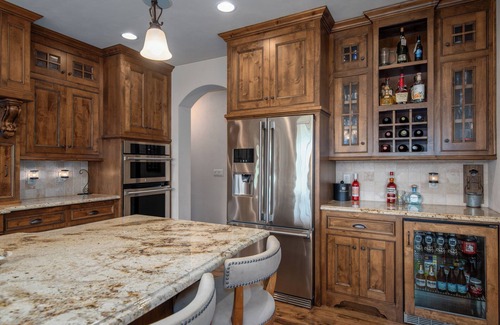 Appleton Casa | 2025 NFL DRAFT, EAA 2025, BUSINESS...room to land a HELICOPTER!!!