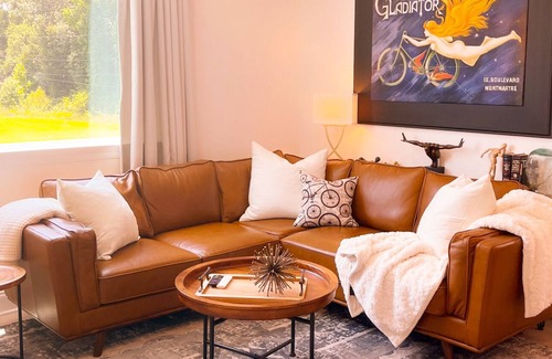 Gray's Creek Casa | Memphis Outskirts, Safe, Private, Quiet Guesthouse, Executive Stays
