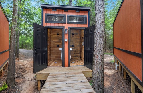 Mineola Cabina | Eagle 2 - Right Side Cabin and NO NEIGHBOR