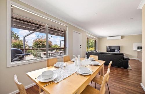 Eagle Bay Casa | Eagle Bay Beach House - 300m to the beach!