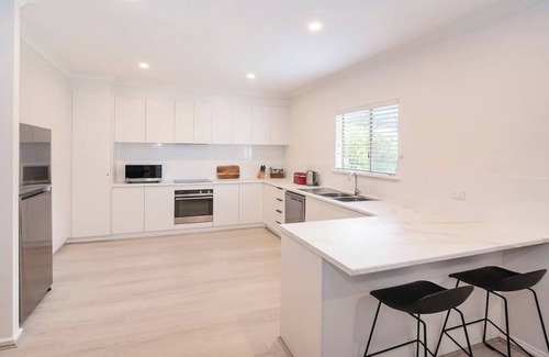 Naturaliste Casa | Eagle Bay Summerhaus - over the road from beach