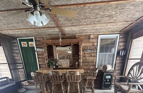 Mauston Casa | Eagle Bluff Lodge by Patriot Properties