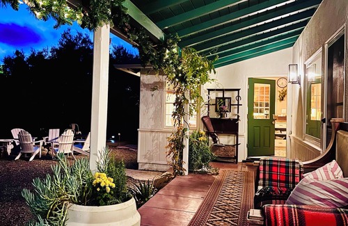 Los Alamos Casa | Eagle Creek Ranch in Downtown Los Alamos