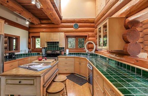 Juan de Fuca Electoral Area Casa | Eagle Crest: NEW LISTING, located next to pristine East Sooke Regional Park