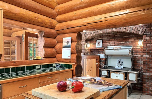 Juan de Fuca Electoral Area Casa | Eagle Crest: NEW LISTING, located next to pristine East Sooke Regional Park