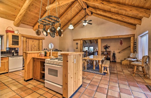 Cimarron Casa | Eagle Nest Home w / Hot Tub & Views - 5 minutos del lago