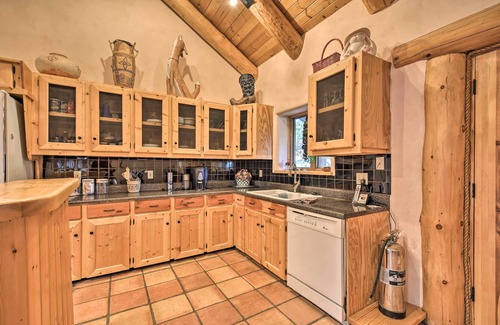 Cimarron Casa | Eagle Nest Home w / Hot Tub & Views - 5 minutos del lago