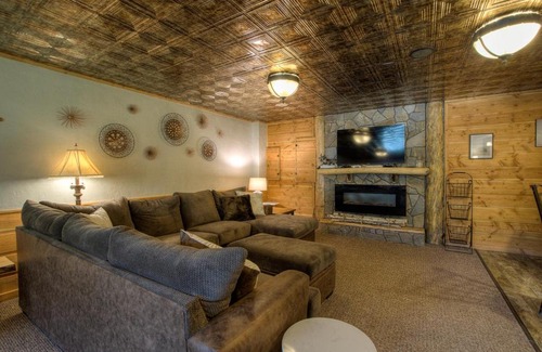 Custer Casa | Eagle Pine Lodge