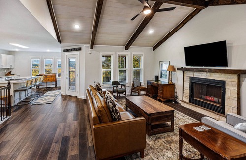 Elgin Cabina | Eagle Ridge - Ridge Road Scenic Cabins - Brimstone Recreation and Big South Fork