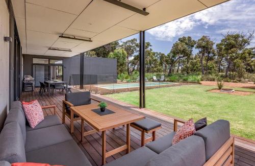 Eagle Bay Casa | Eagle Rise