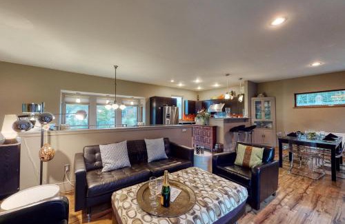 Otter Creek Casa | Eagle's Crag