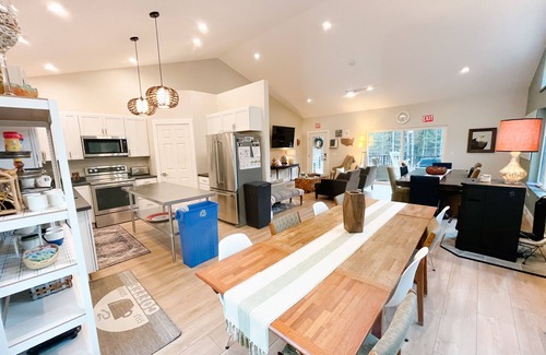 Rome Casa | Eagle's Nest Guest House III - Less than 2 miles from SV - 16 beds!