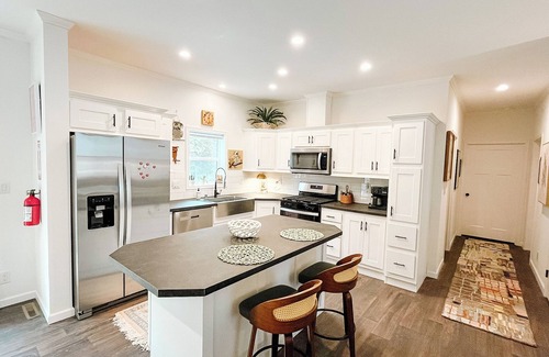 Rome Casa | Eagle's Nest Guest House IV - Less than 2 Miles to Sand Valley - 12 beds!