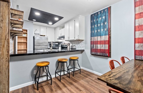 Cary Woods Condominio | Eagle's Nest ~ New 3/2 in AU!