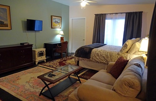 Anahim Lake Cabina | Eagle's Nest Resort