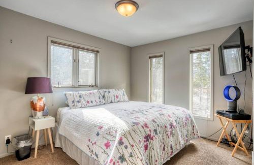 Lakeside Casa | Eagle View Escape - Private Lakefront Estate