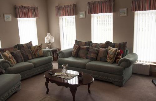 Moone Casa | Eagle View Holiday Home by Trident Holiday Homes