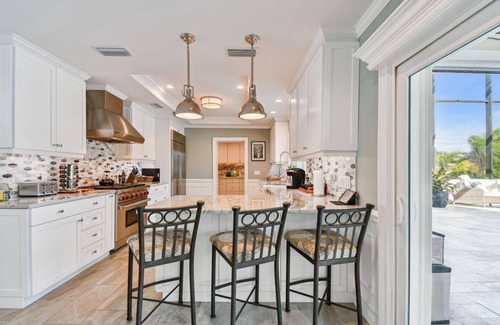 Sarasota Casa | Eagles Nest - Luxury Waterfront Pool Home close Siesta Key