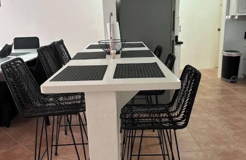 Albion Casa | "Eagles Nest Villa 4 BDRM HOUSE" AC & Tv ALL rooms