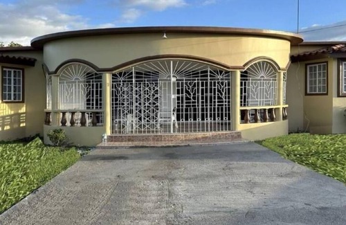 Albion Apartamento | Eagles Nest Villa Studio - AC TV WIFI LuxcAlbion St Thomas Jamaica Luxury VRBO