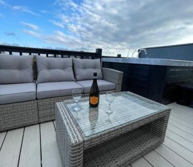 Swarland Apartamento | Eagles View - 2 bed hot tub lodge with free golf, NO BUGGY