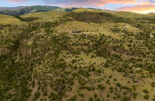 Emigrant Casa | Eagles Wings Mountain House as seen in Condé Nast