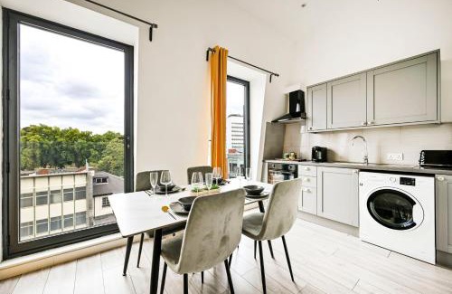 Ealing Apartamento | Ealing Broadway Apartment- Near Tube Station -WIFI- Netflix