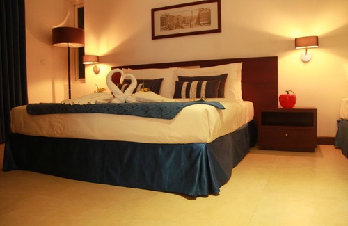 Pasikuda Hotel | Earl’s Red Passikudah