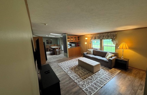 Ellicottville Casa | Early check-in, Late checkout: spacious 4-bedroom 3-bath house in Ellicottville