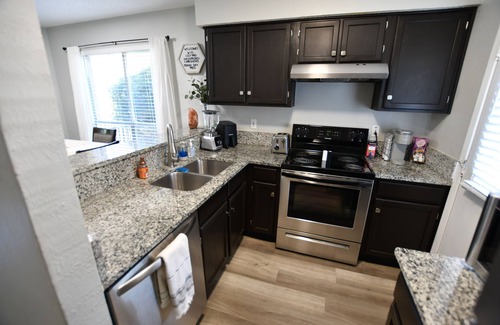 West Arlington Casa | Early Checkin/free breakfast/AT&T Cowboys/pets ok