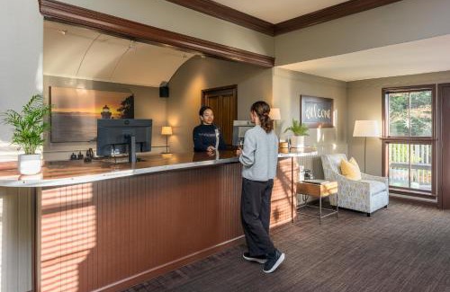 Friday Harbor Hotel | Earthbox Inn & Spa