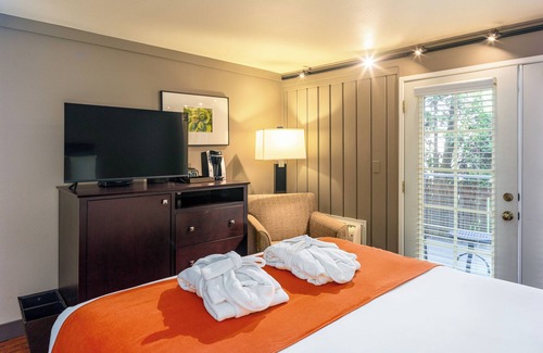Friday Harbor Hotel | Earthbox Inn & Spa