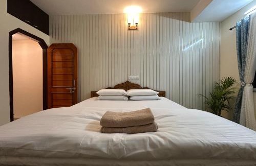 Siliguri Apartamento | Earthly Luxe