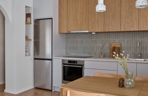 Filopappou Apartamento | Earthy Comfort 2bd Apt With Koukaki Views